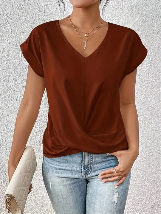 Zoe - The Sweetheart Neckline Casual T-Shirt