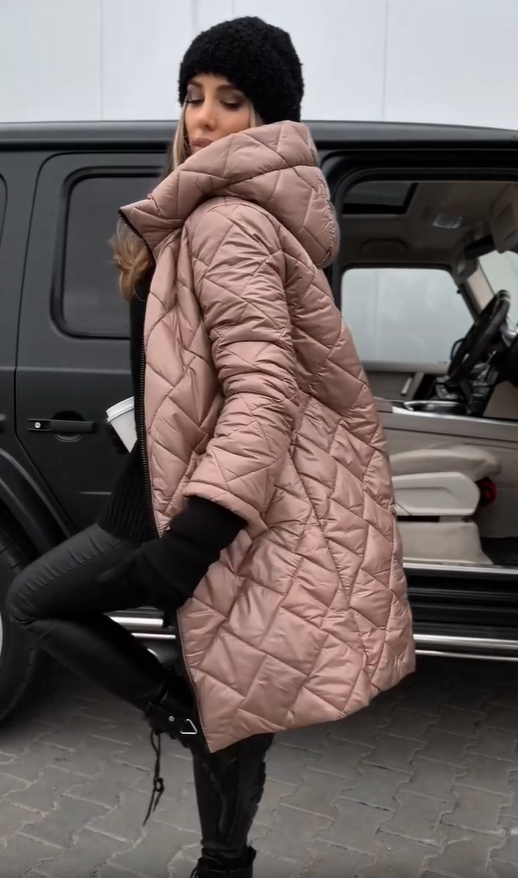 Women's Quilted Jacket – Lightweight Hooded Fitted Winter Coat